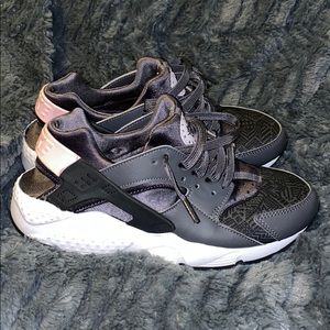 Nike huaraches